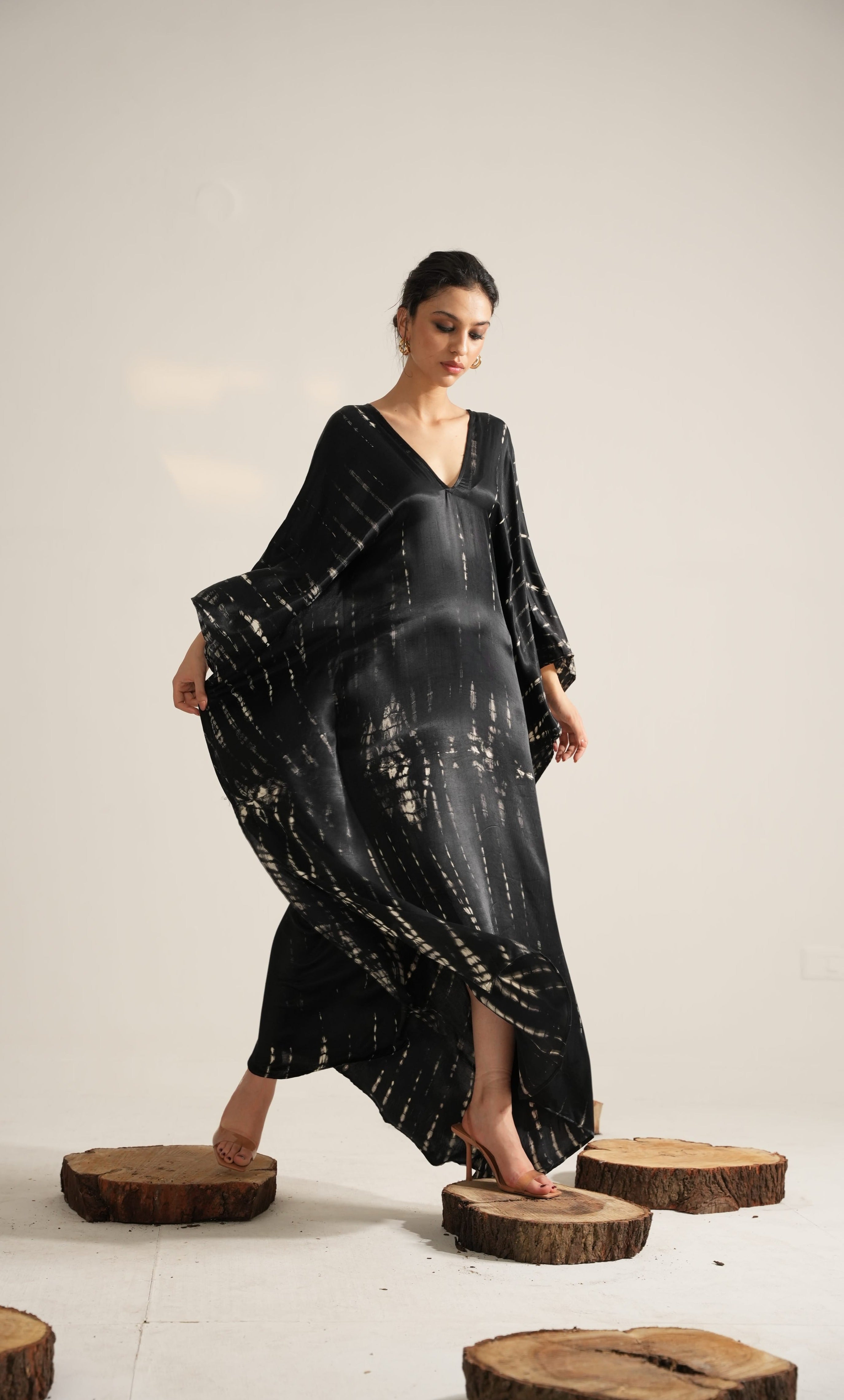 Zohra Kaftan – Luxury Habutai Silk Women's Kaftan | Dorabi – Dorabi US